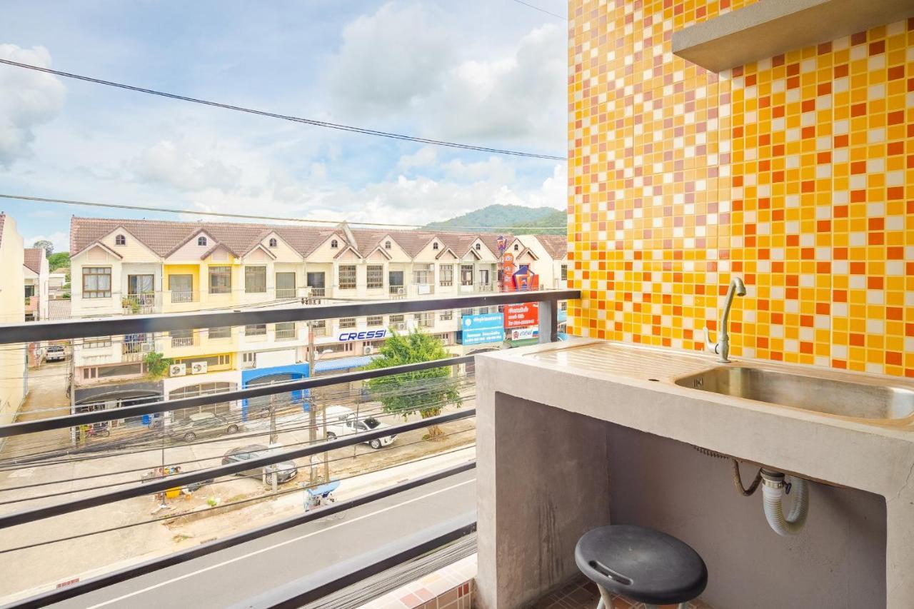 Oyo 303 Phoomjai House Apartment Chalong Luaran gambar
